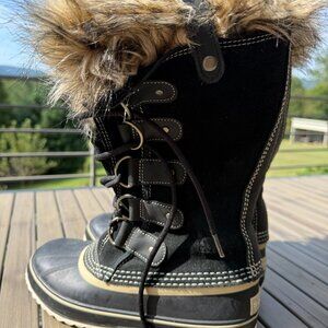 Joann of Arctic Sorel boots